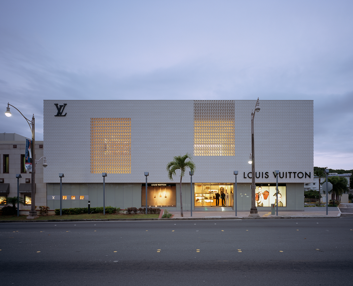 Louis Vuitton Store Lighting Concept, Worldwide